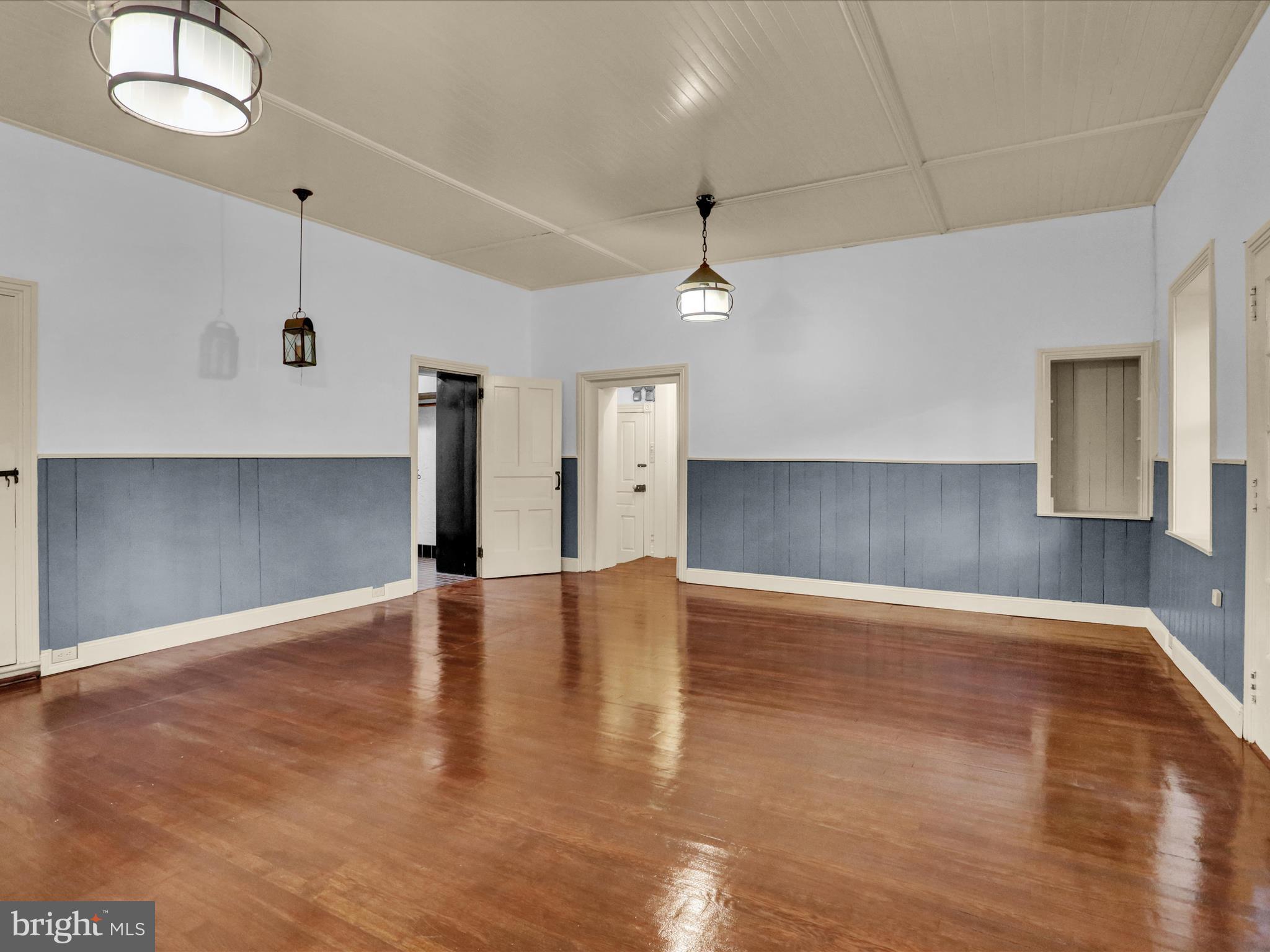 WYOMISSING HILLS - Residential