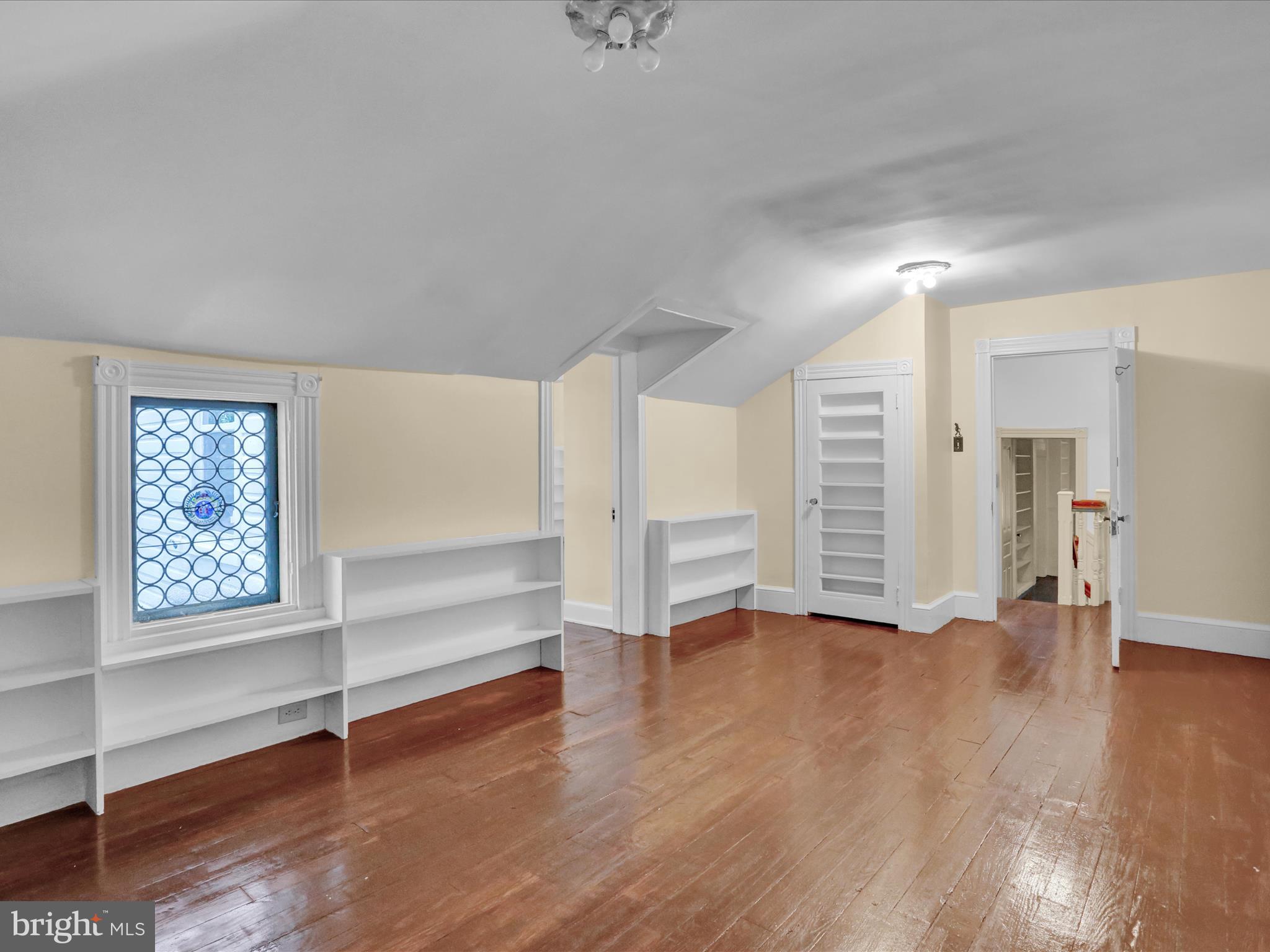 WYOMISSING HILLS - Residential