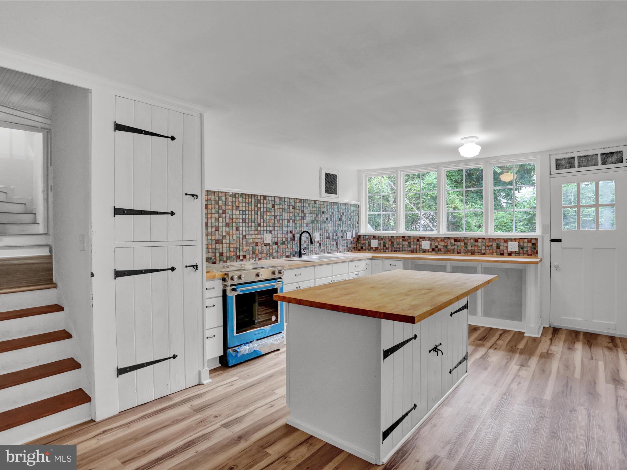 WYOMISSING HILLS - Residential