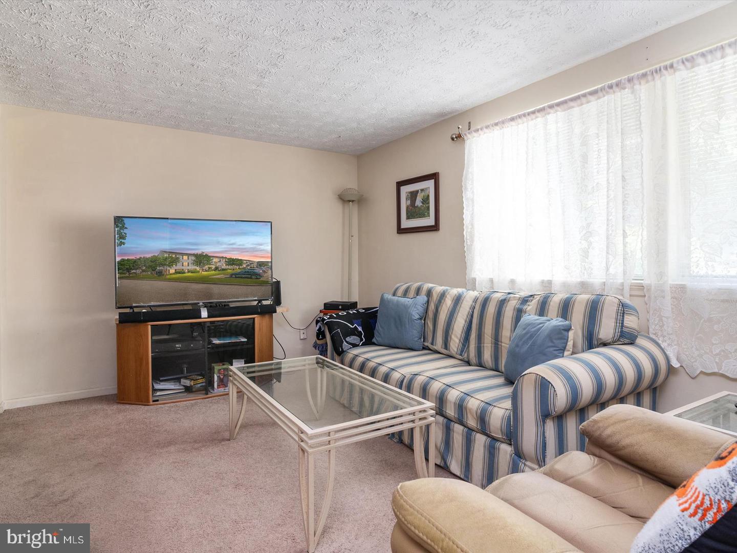 CHESTERFIELD GARDEN CONDOMINIUM - Residential Lease