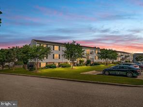 CHESTERFIELD GARDEN CONDOMINIUM - Residential Lease