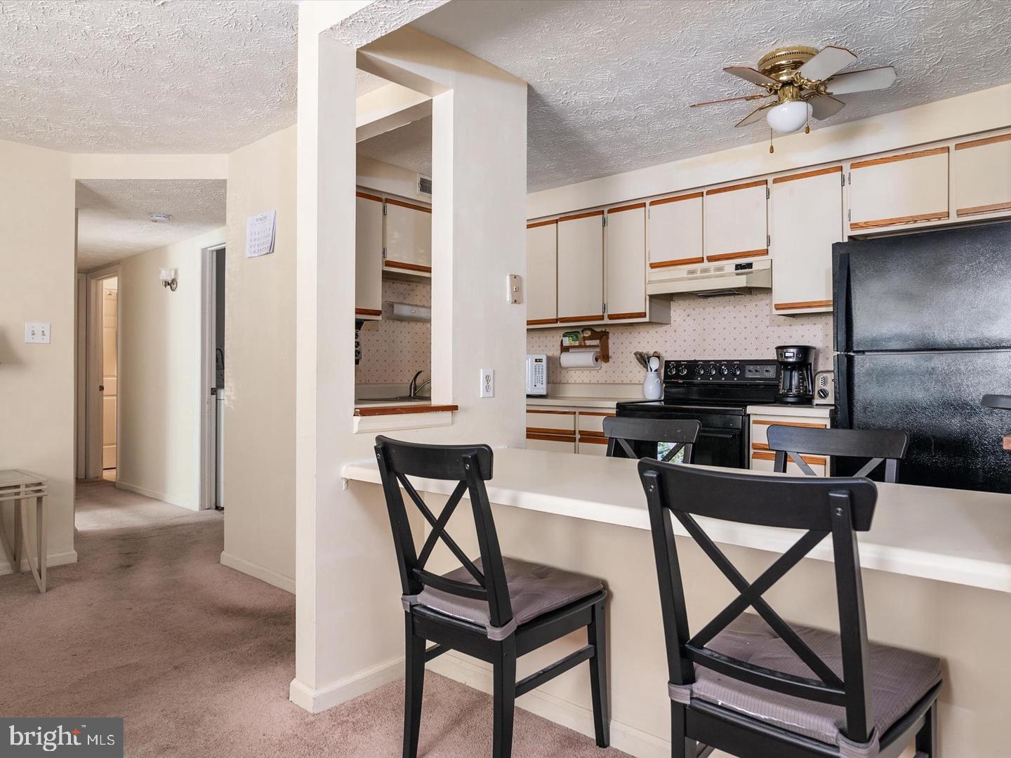 CHESTERFIELD GARDEN CONDOMINIUM - Residential Lease