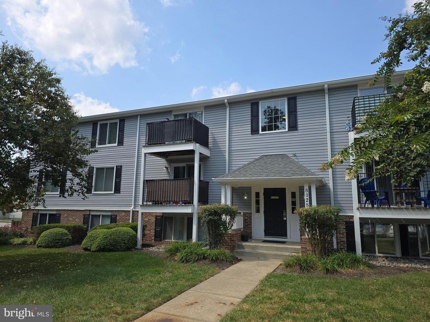 IMMEDIATE OCCUPANCY AVAILABLE 
ACTIVE DUTY MILITARY DISCOUNT
CONDO FEE $ 216. INCLUDED IN RENT
680 CREDIT SCORE PLEASE
NO SMOKERS
NO PETS
COME AND SEE IT! CHESTERFIELD IS A GREAT COMMUNITY!
