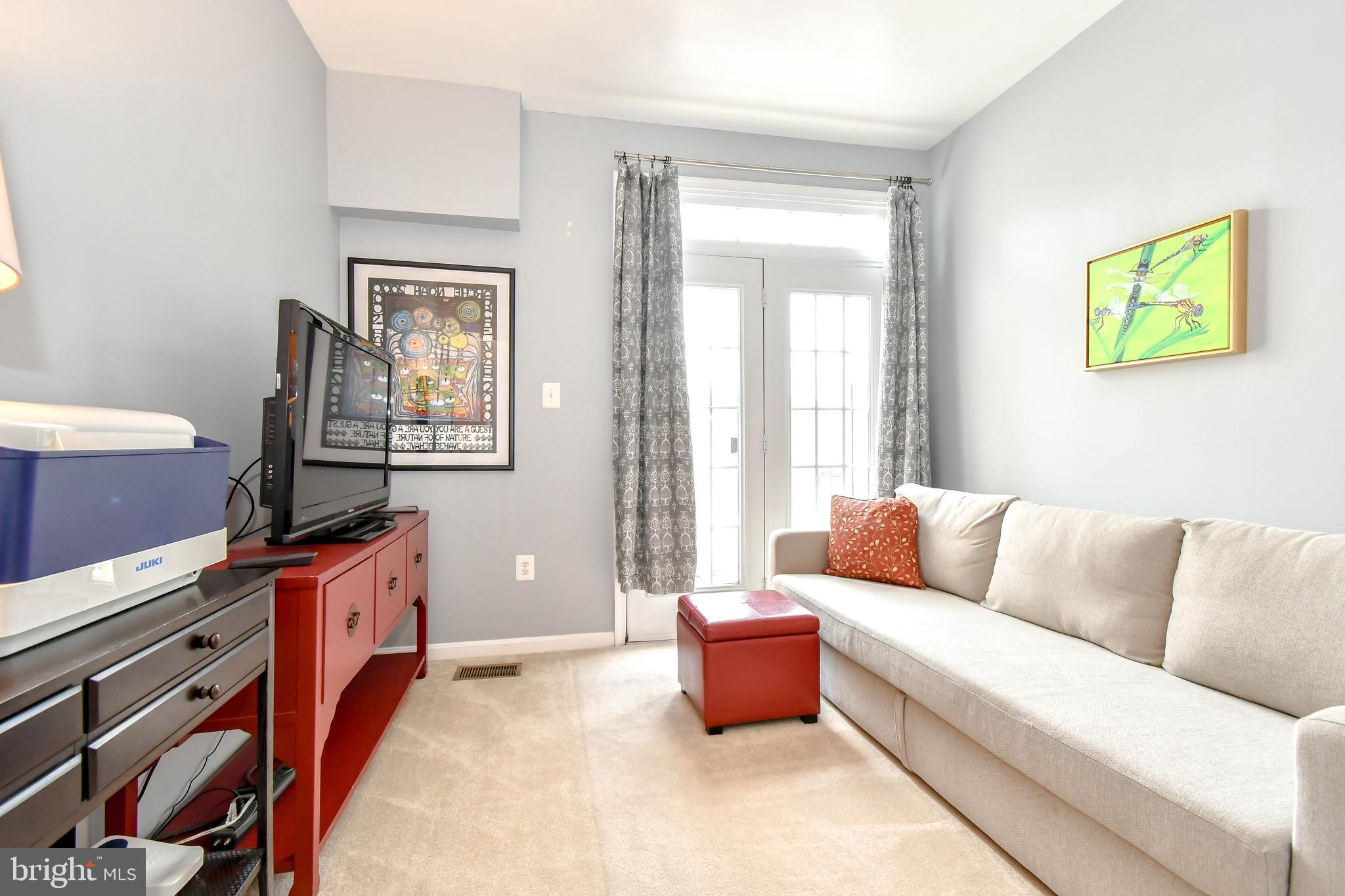 THE TOWNES AT VILLAGE PLACE - Residential