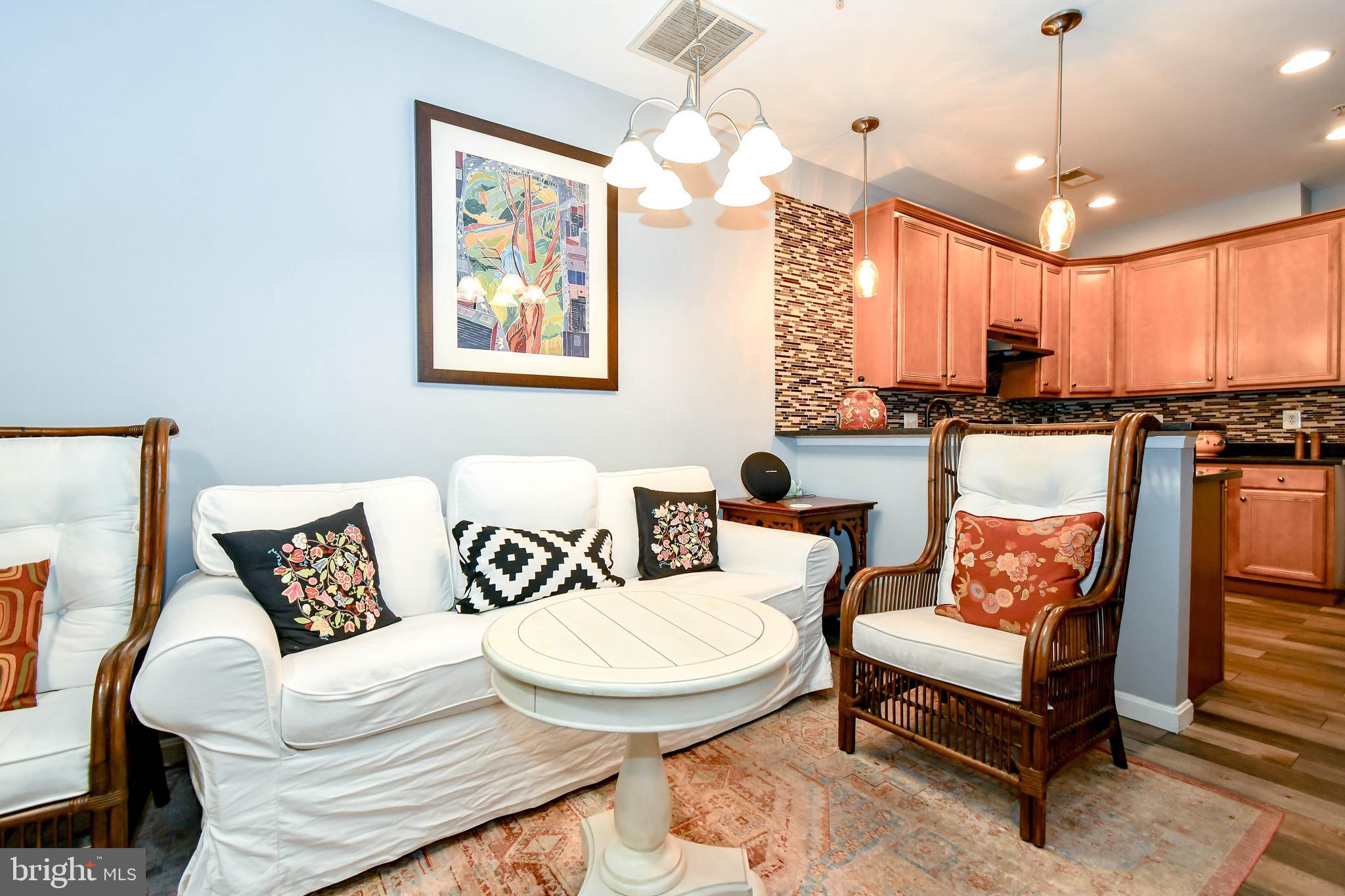 THE TOWNES AT VILLAGE PLACE - Residential