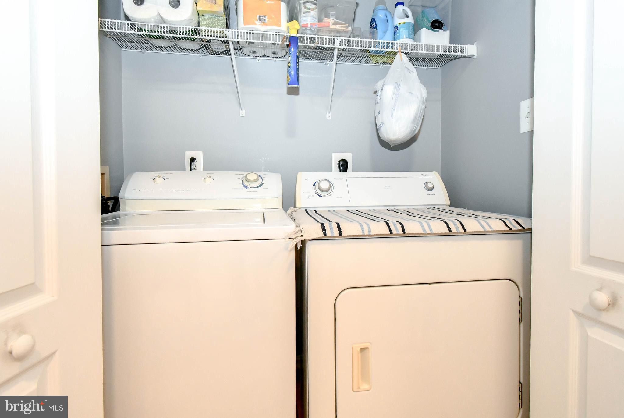 THE TOWNES AT VILLAGE PLACE - Residential