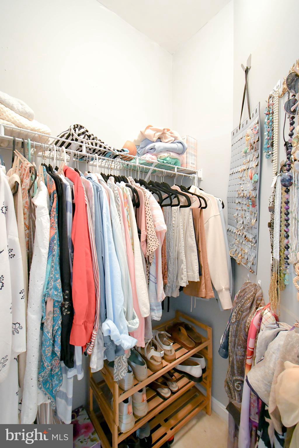 THE TOWNES AT VILLAGE PLACE - Residential