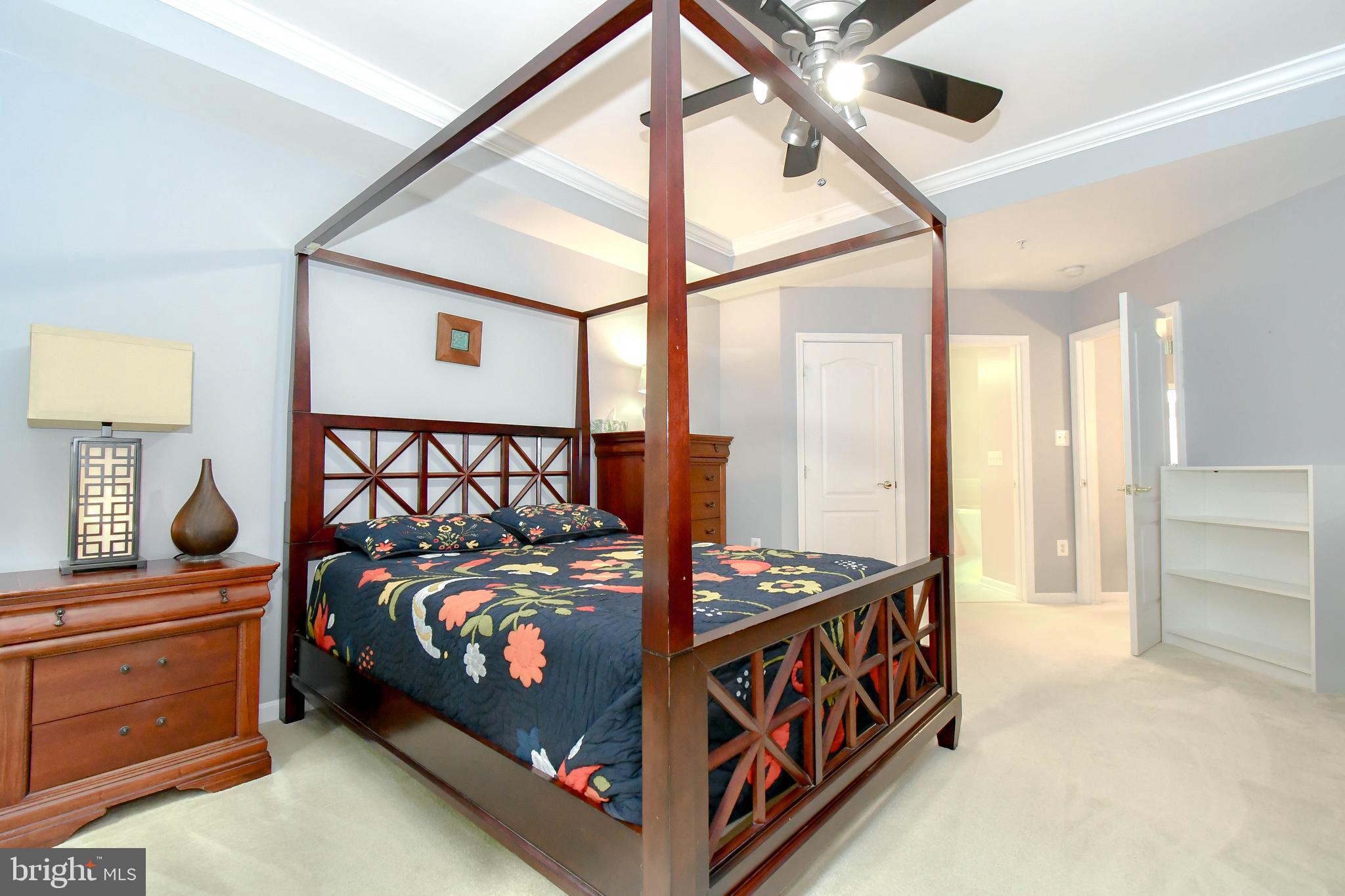 THE TOWNES AT VILLAGE PLACE - Residential