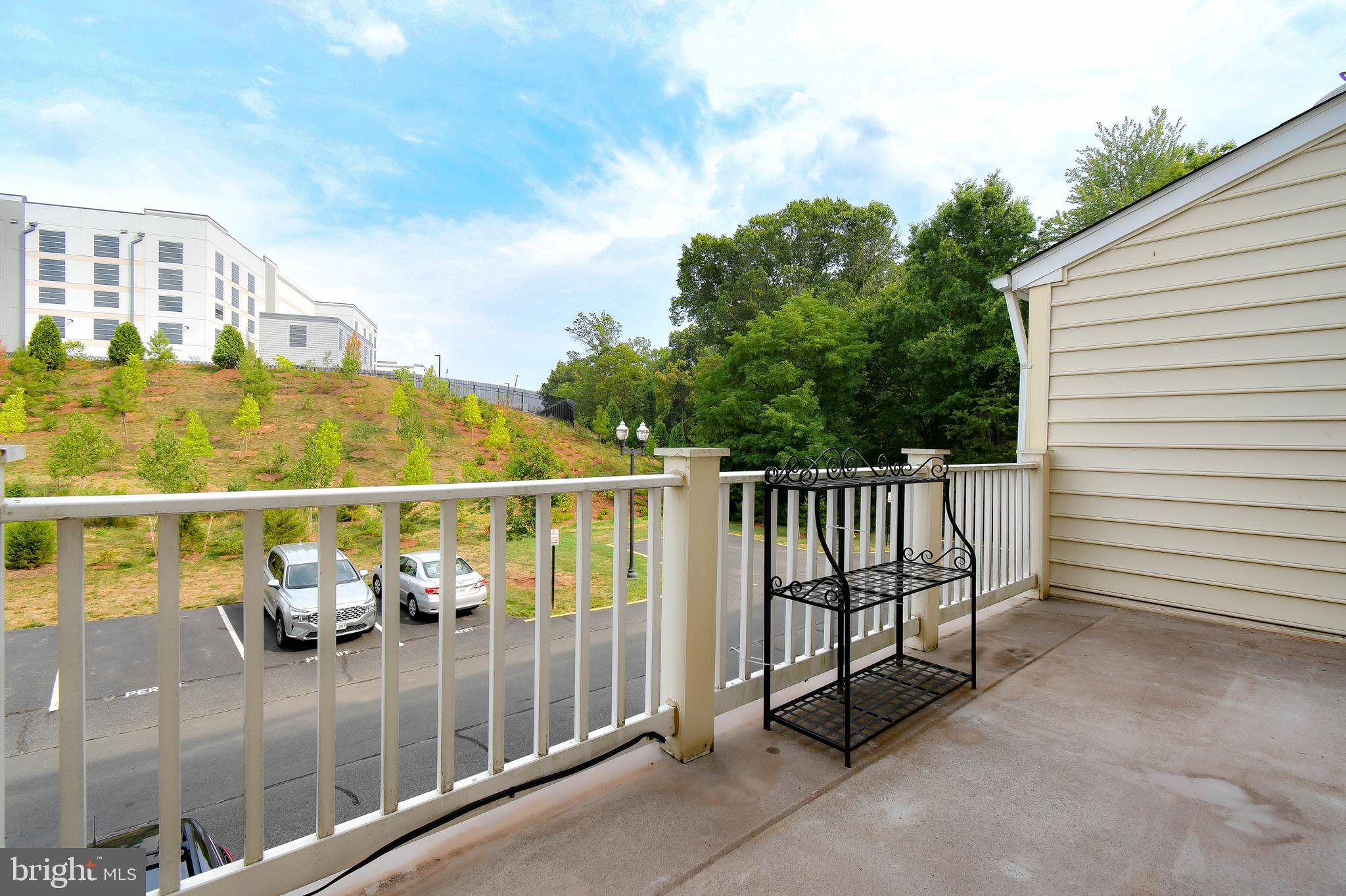 THE TOWNES AT VILLAGE PLACE - Residential