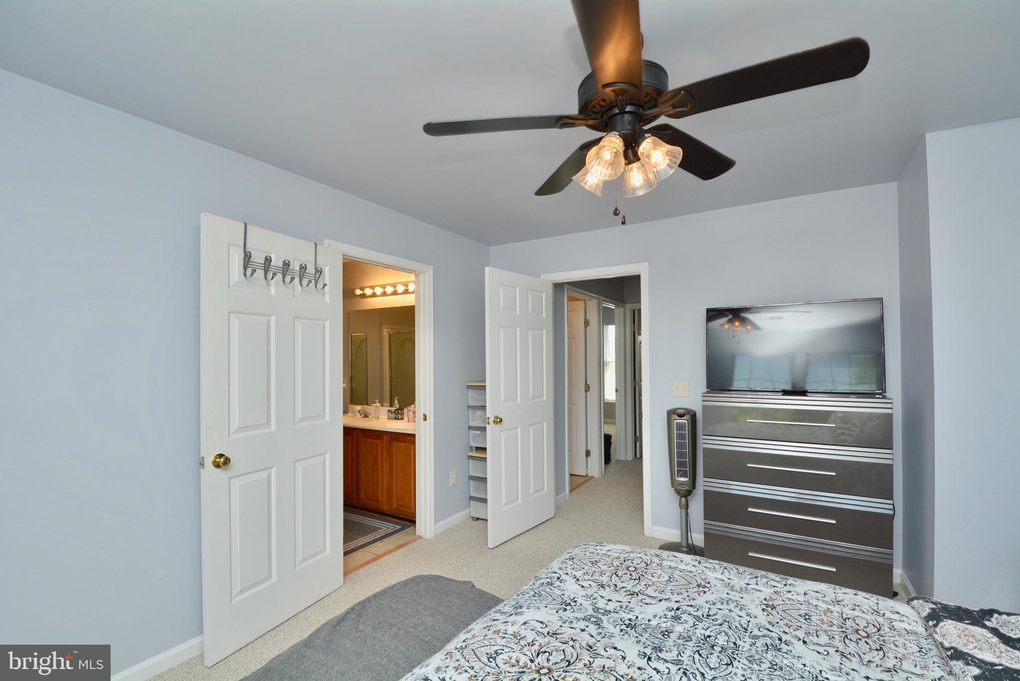 CENTRE RIDGE - Residential