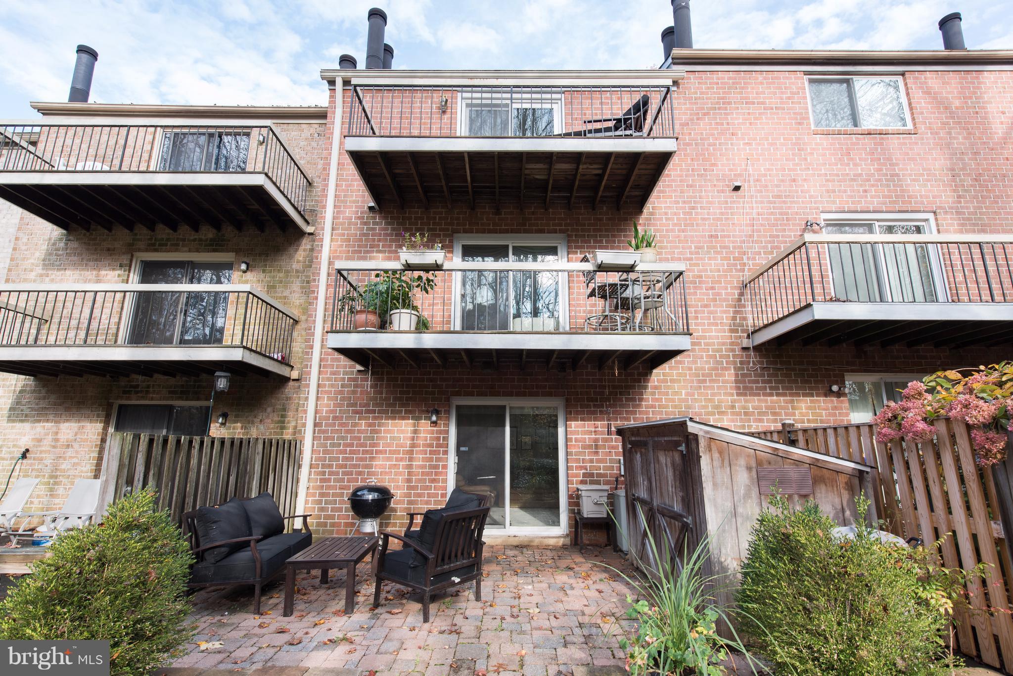 VILLAGE OF HICKORY RIDGE - Residential