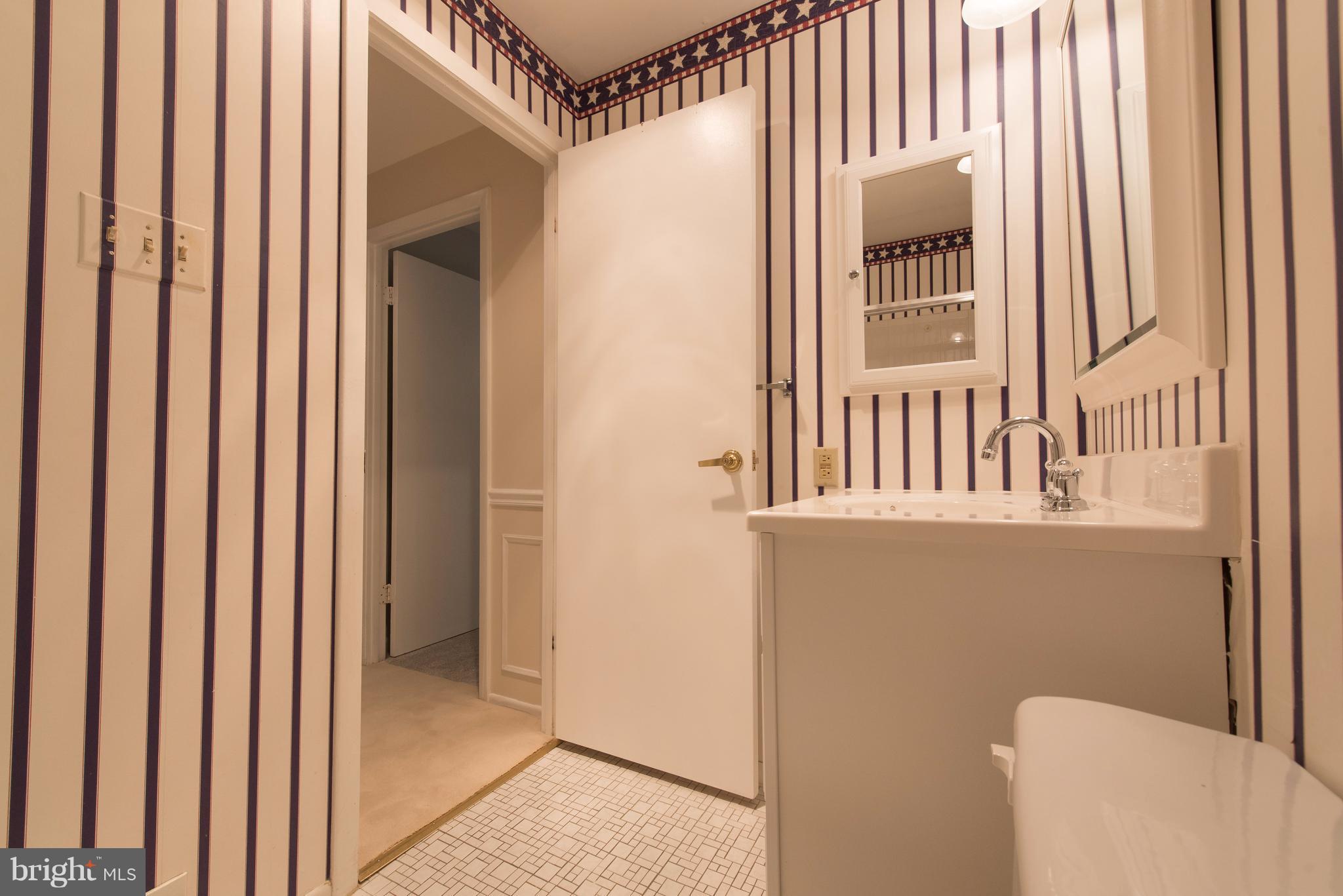 VILLAGE OF HICKORY RIDGE - Residential