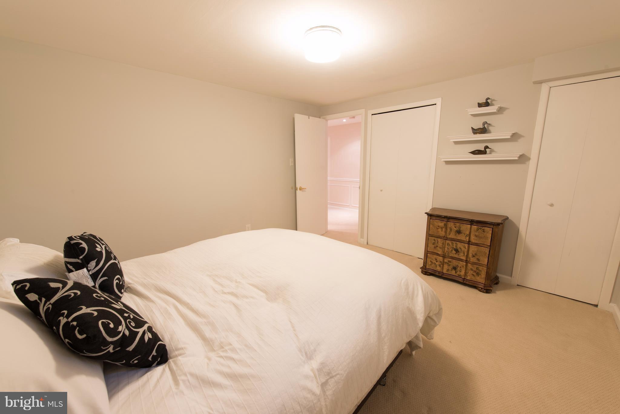 VILLAGE OF HICKORY RIDGE - Residential