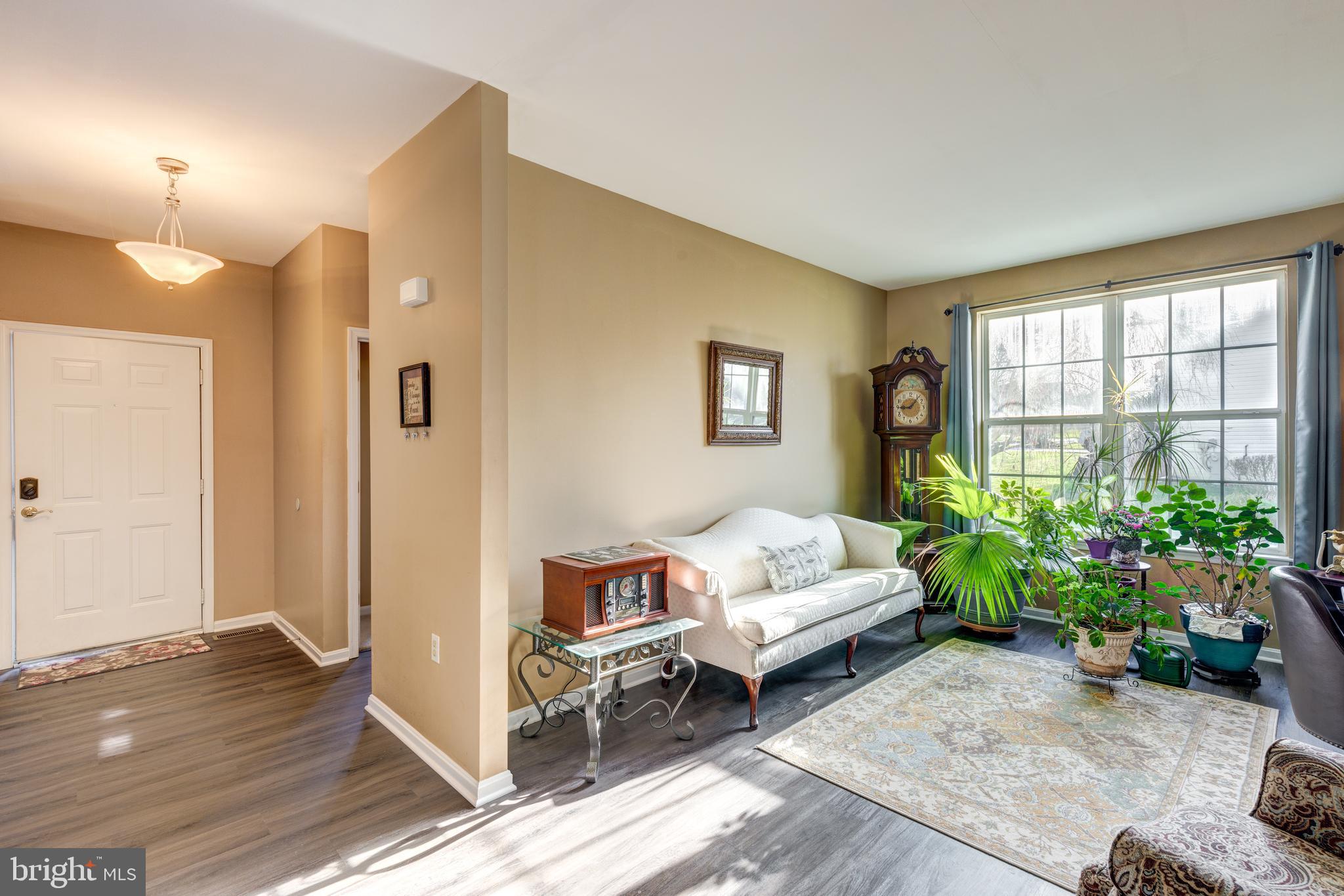 EAGLEVIEW ESTATES - Residential