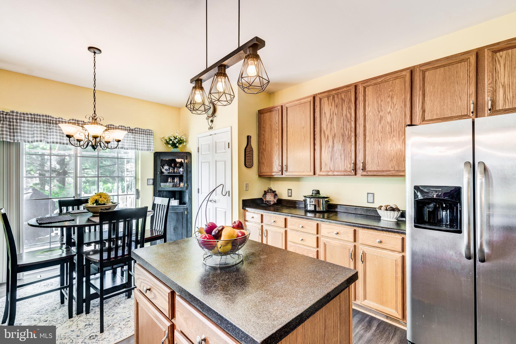 EAGLEVIEW ESTATES - Residential