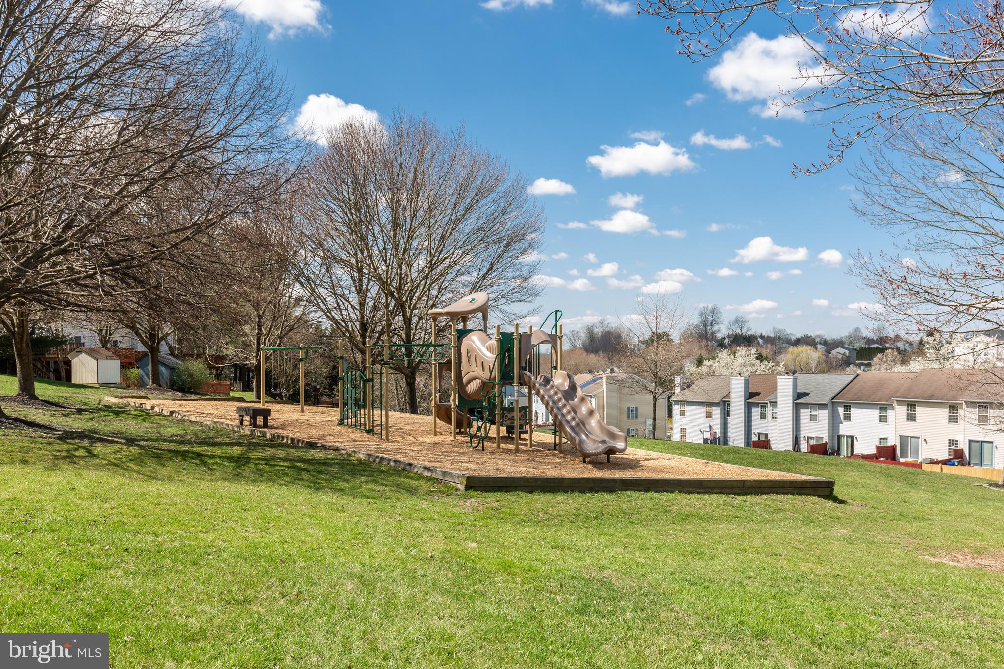 EAGLEVIEW ESTATES - Residential