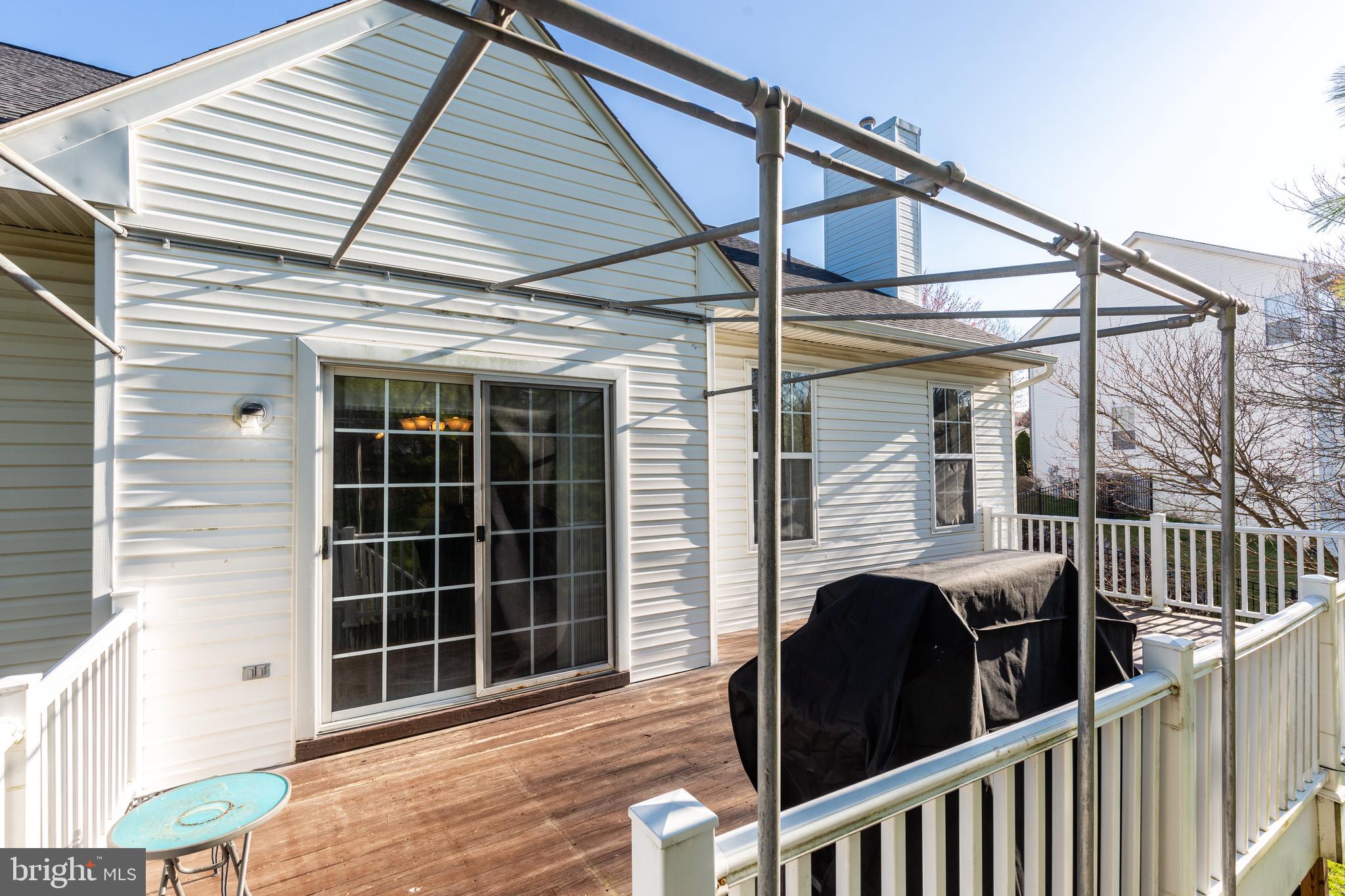 EAGLEVIEW ESTATES - Residential