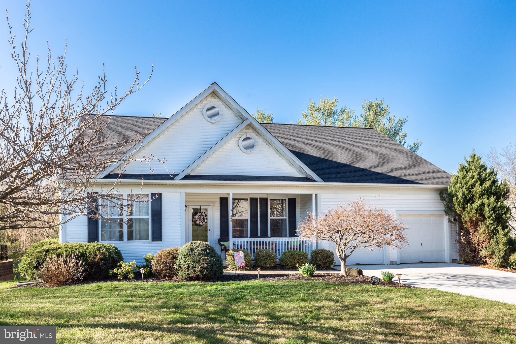 EAGLEVIEW ESTATES - Residential