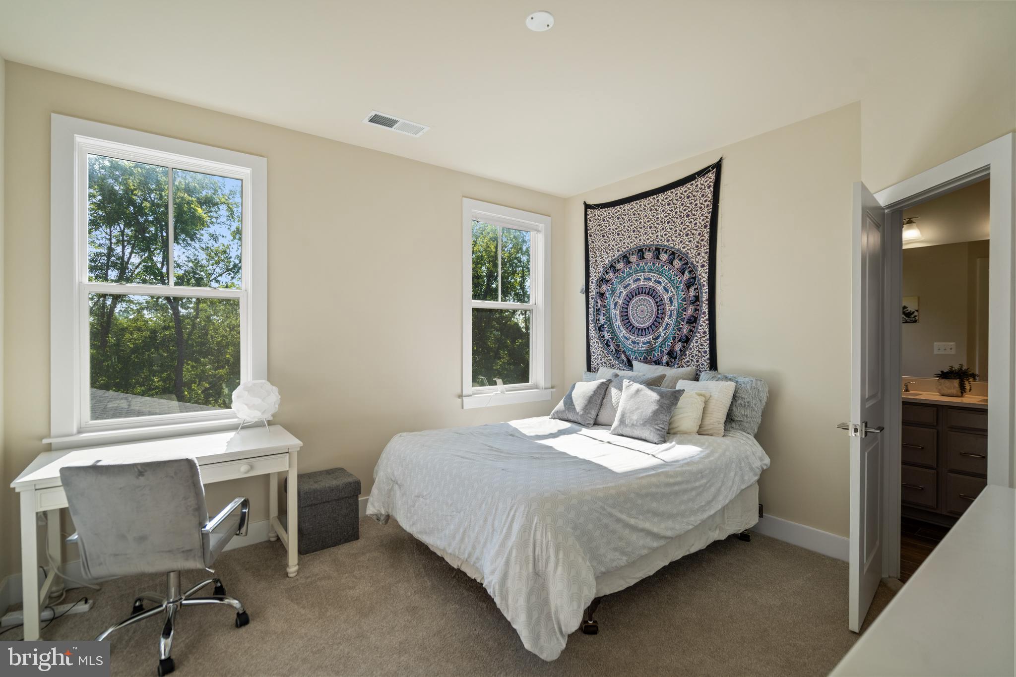 HUNT RIDGE PRESERVE - Residential