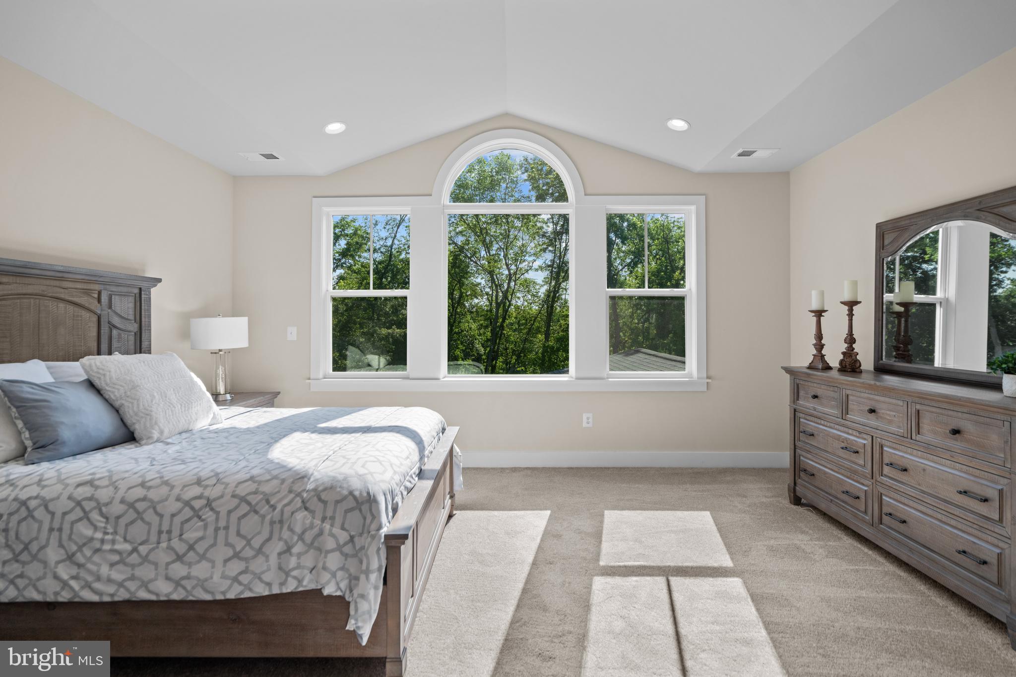 HUNT RIDGE PRESERVE - Residential