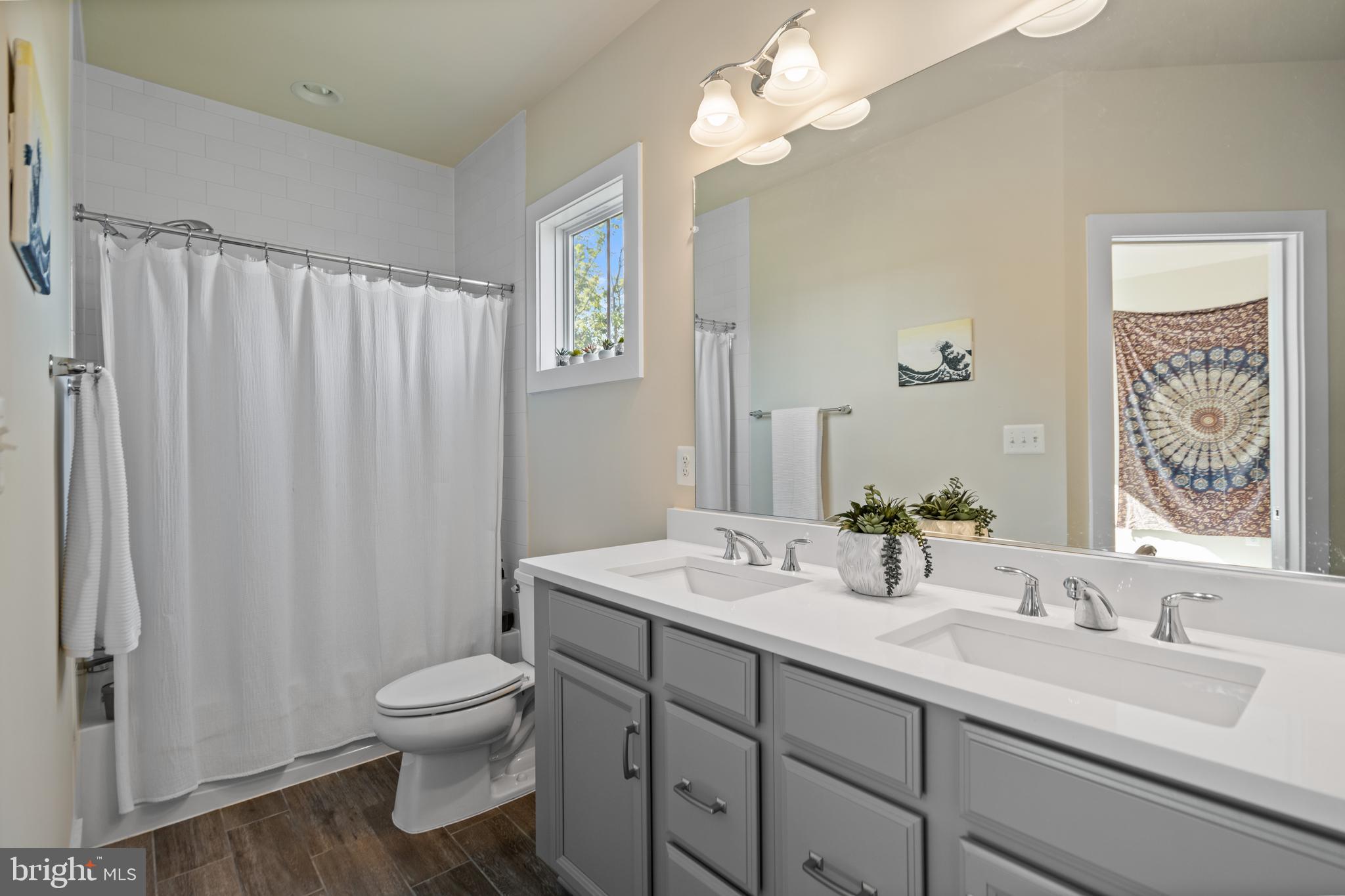 HUNT RIDGE PRESERVE - Residential