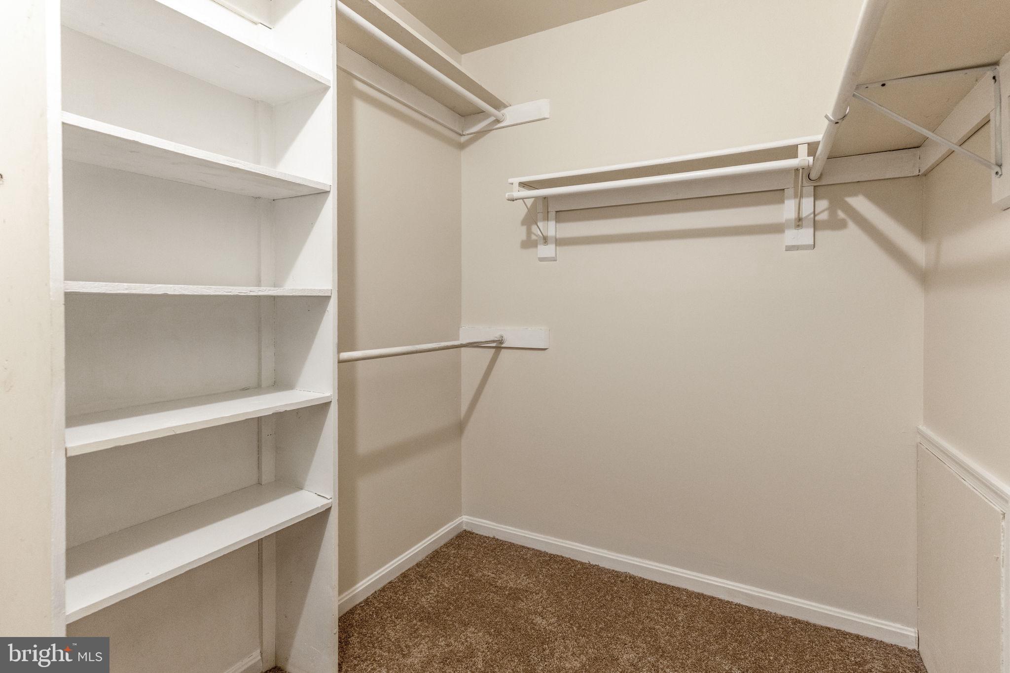 ST CHARLES HUNTINGTON - Residential Lease