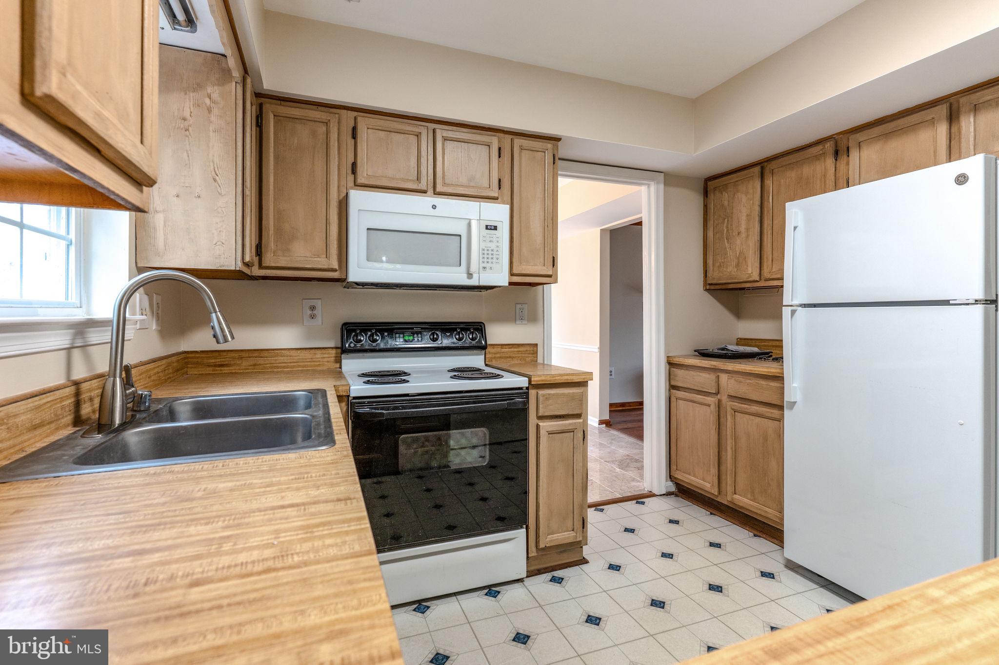 ST CHARLES HUNTINGTON - Residential Lease