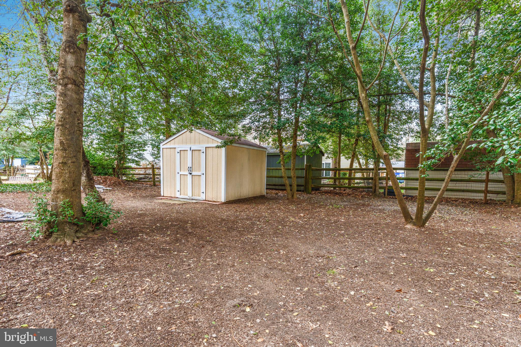 ST CHARLES HUNTINGTON - Residential Lease