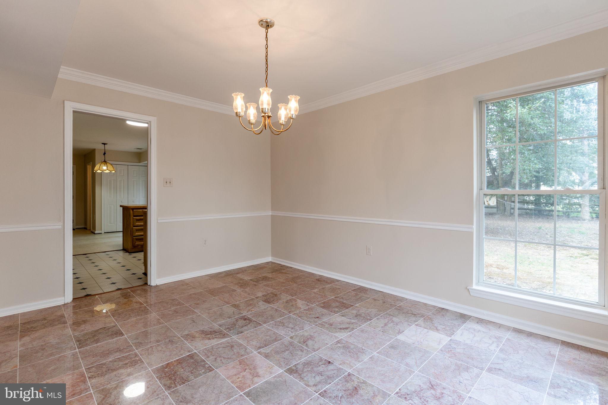 ST CHARLES HUNTINGTON - Residential Lease