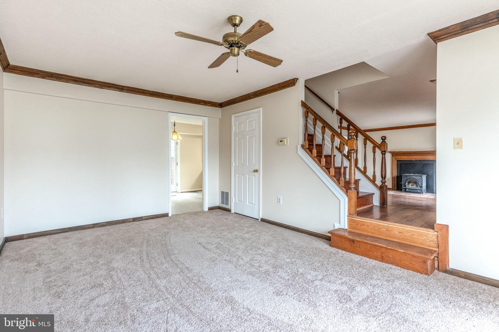 ST CHARLES HUNTINGTON - Residential Lease