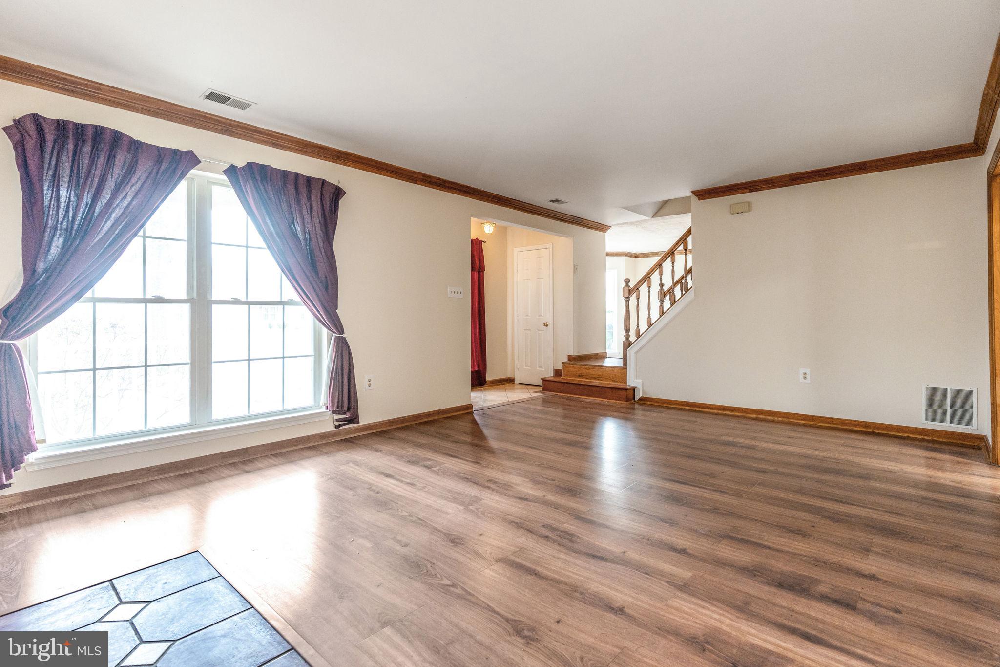 ST CHARLES HUNTINGTON - Residential Lease