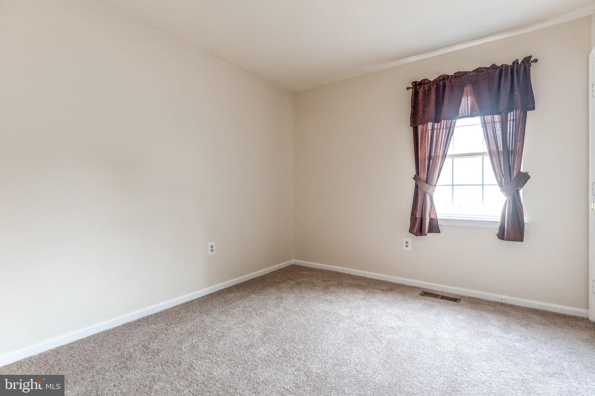 ST CHARLES HUNTINGTON - Residential Lease