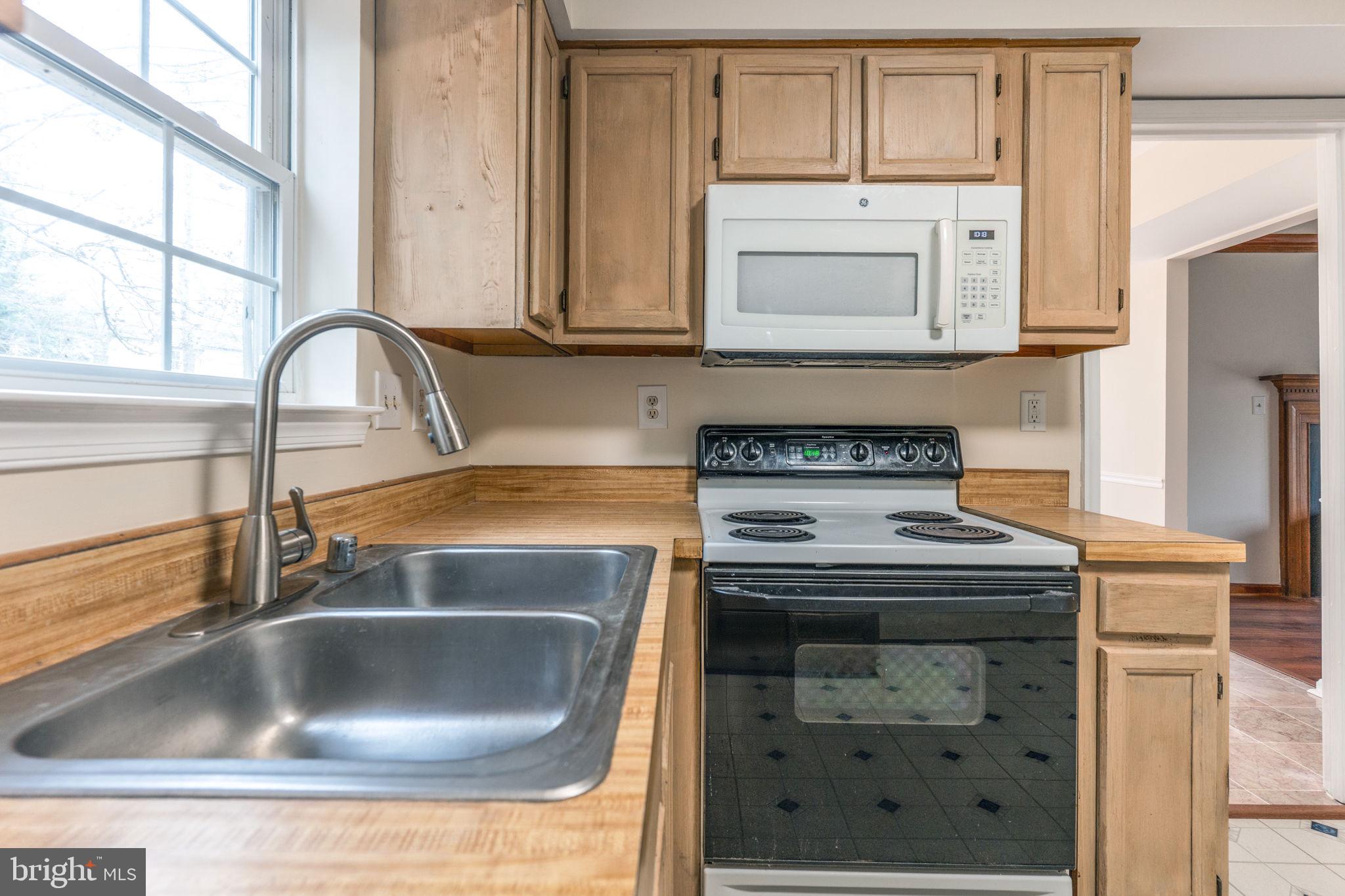 ST CHARLES HUNTINGTON - Residential Lease