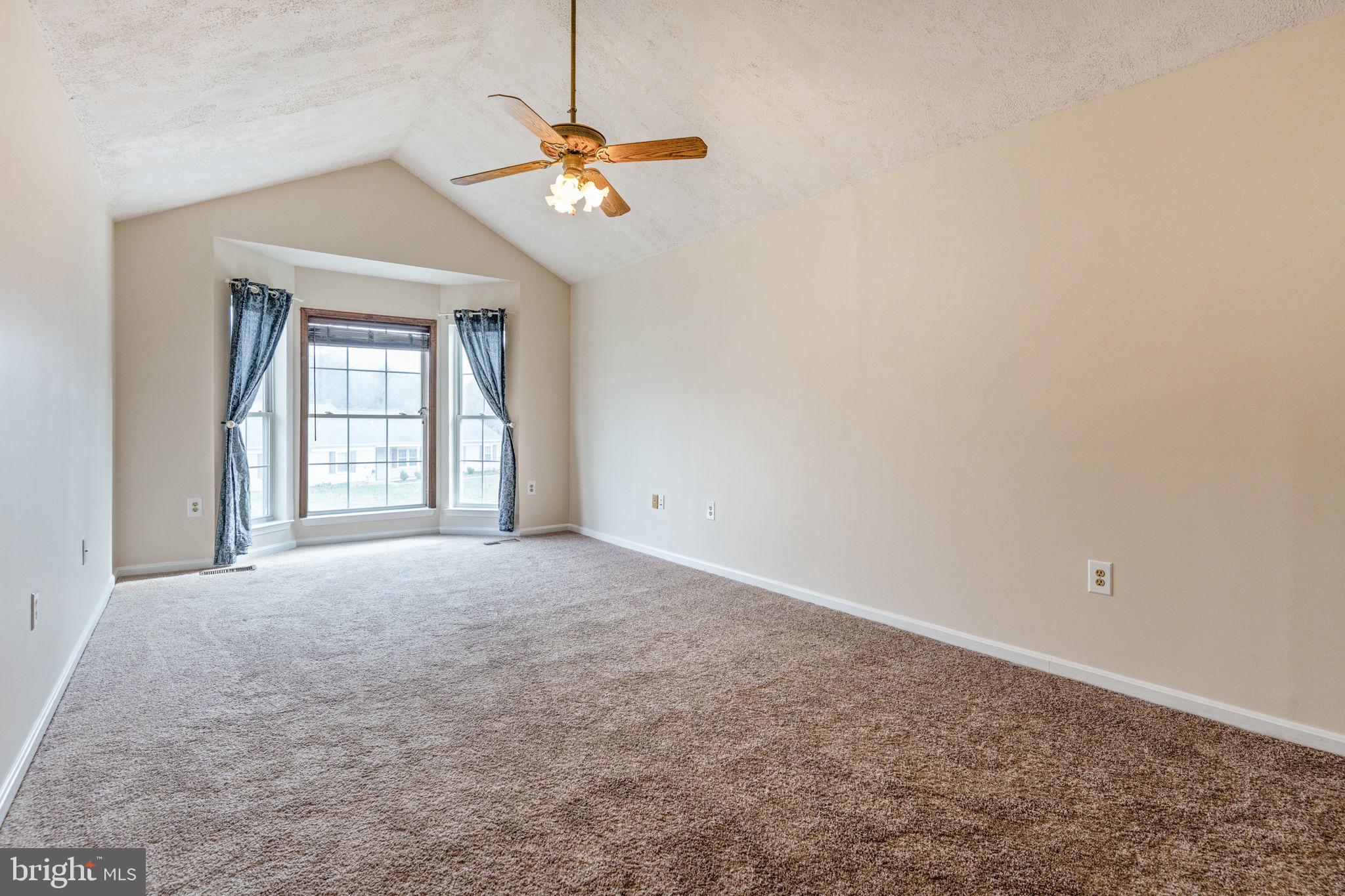 ST CHARLES HUNTINGTON - Residential Lease