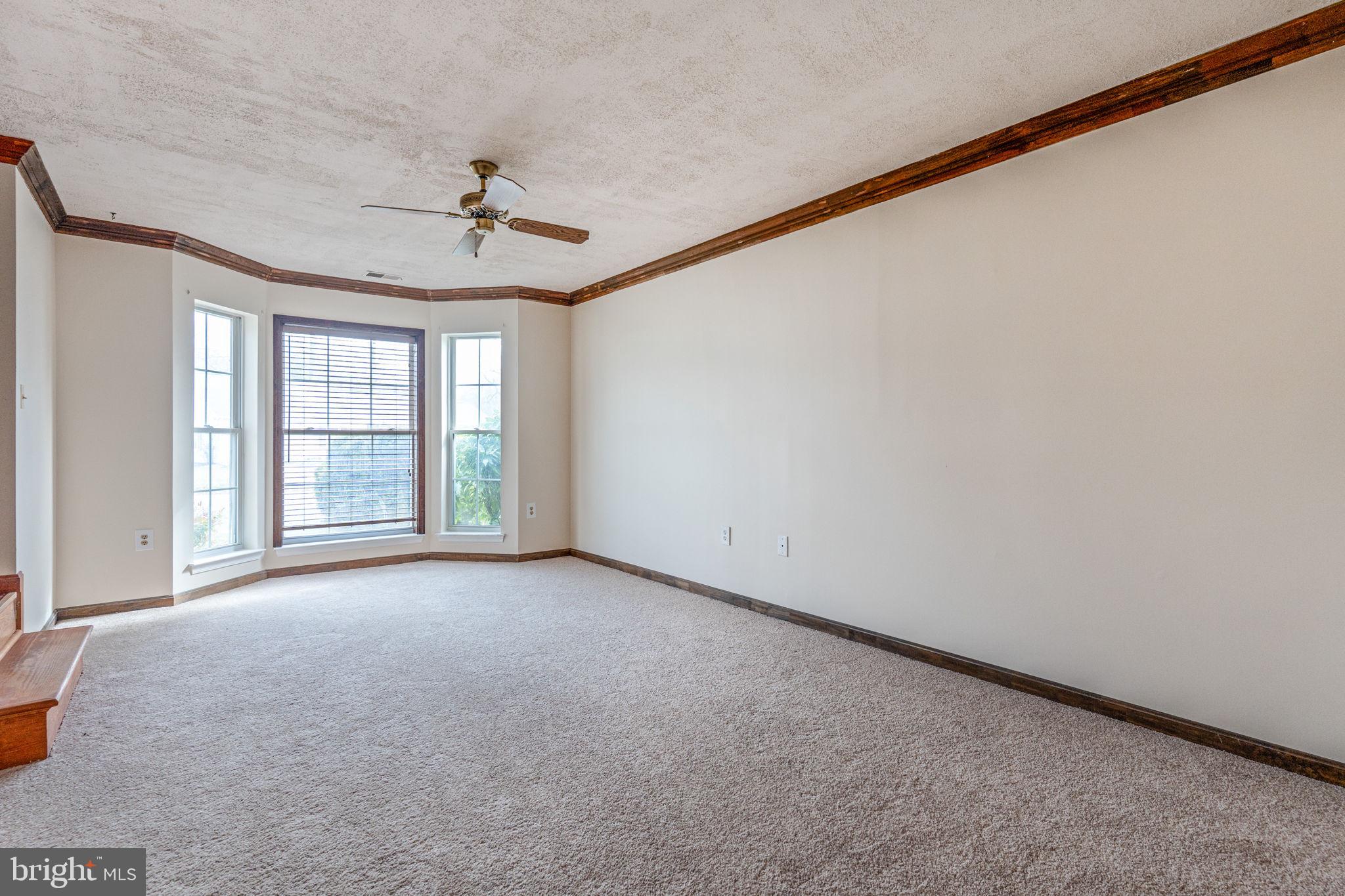 ST CHARLES HUNTINGTON - Residential Lease