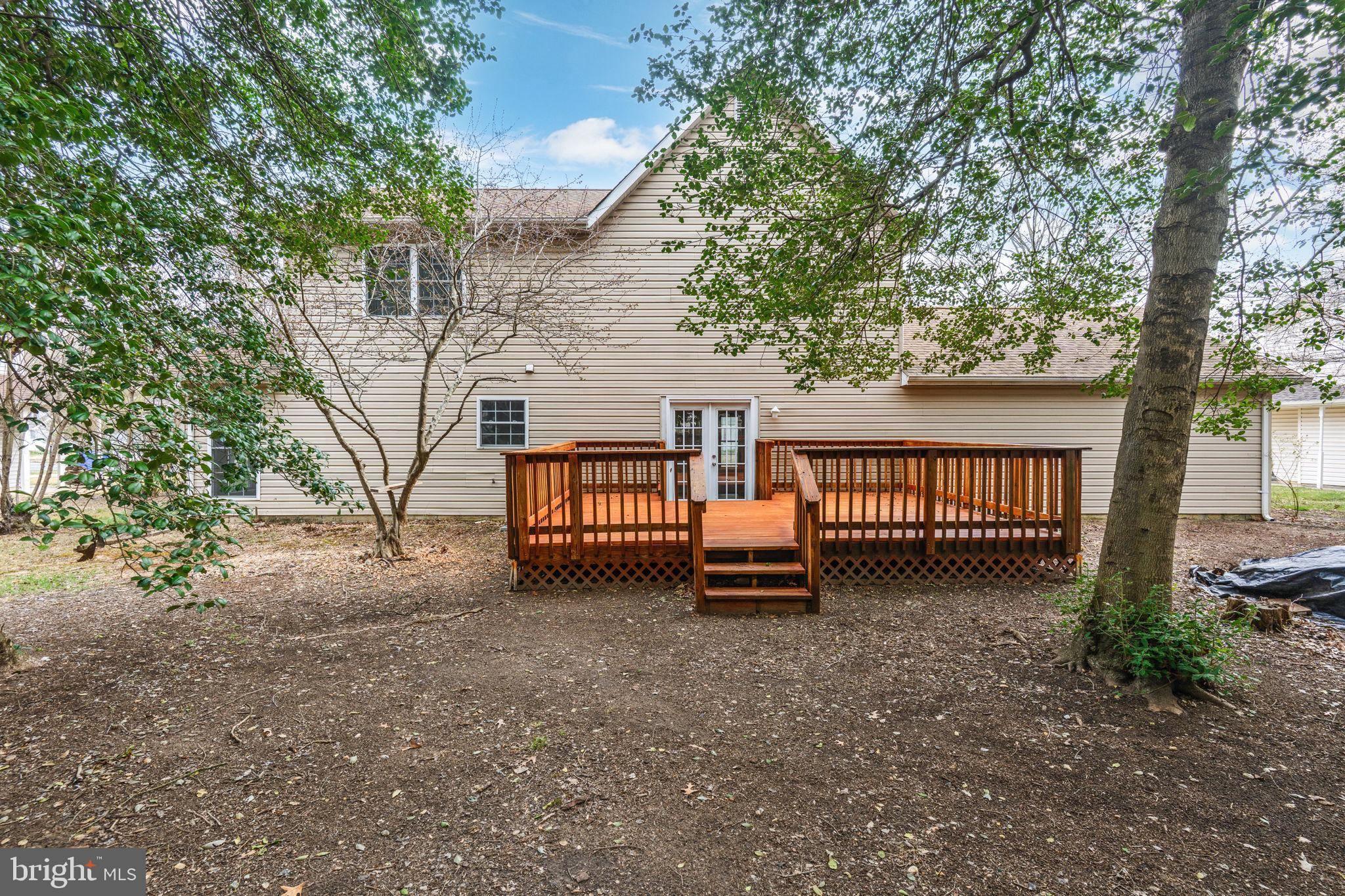 ST CHARLES HUNTINGTON - Residential Lease