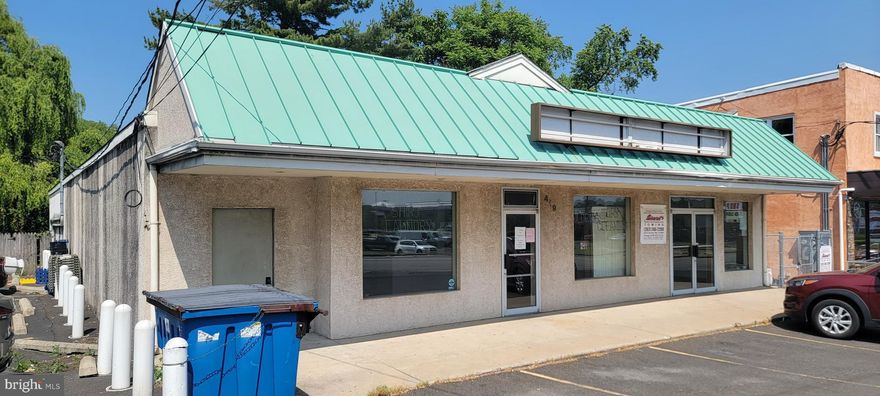 Commercial retail building located in the heart of Willow Grove.  The building offers over 4,000 square feet and there's a possibility where it can be subdivided into 2 spaces. There are 2 sets of doors in the front of the building and the walls are set up where seperating the spaces won't be too difficult.  Why not use one space and rent the other? Verify the township if subdividing is possible and zoning uses/approvals. Located directly across the street from @Home and Willow Grove Mall and down the road from the new development in the area.  This is always a high traffic area where you can easily get plenty of visibility.  Make an appointment today!