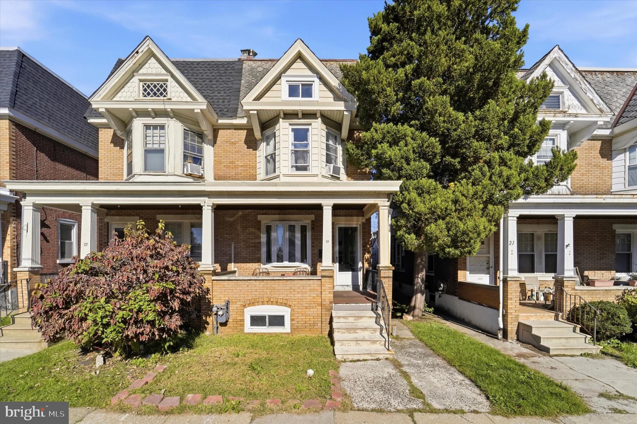 19 E BROWN STREET