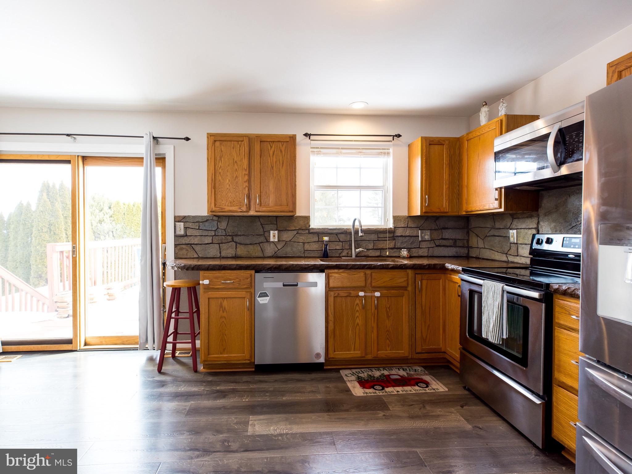 CHRISTMAS TREE PARK - Residential