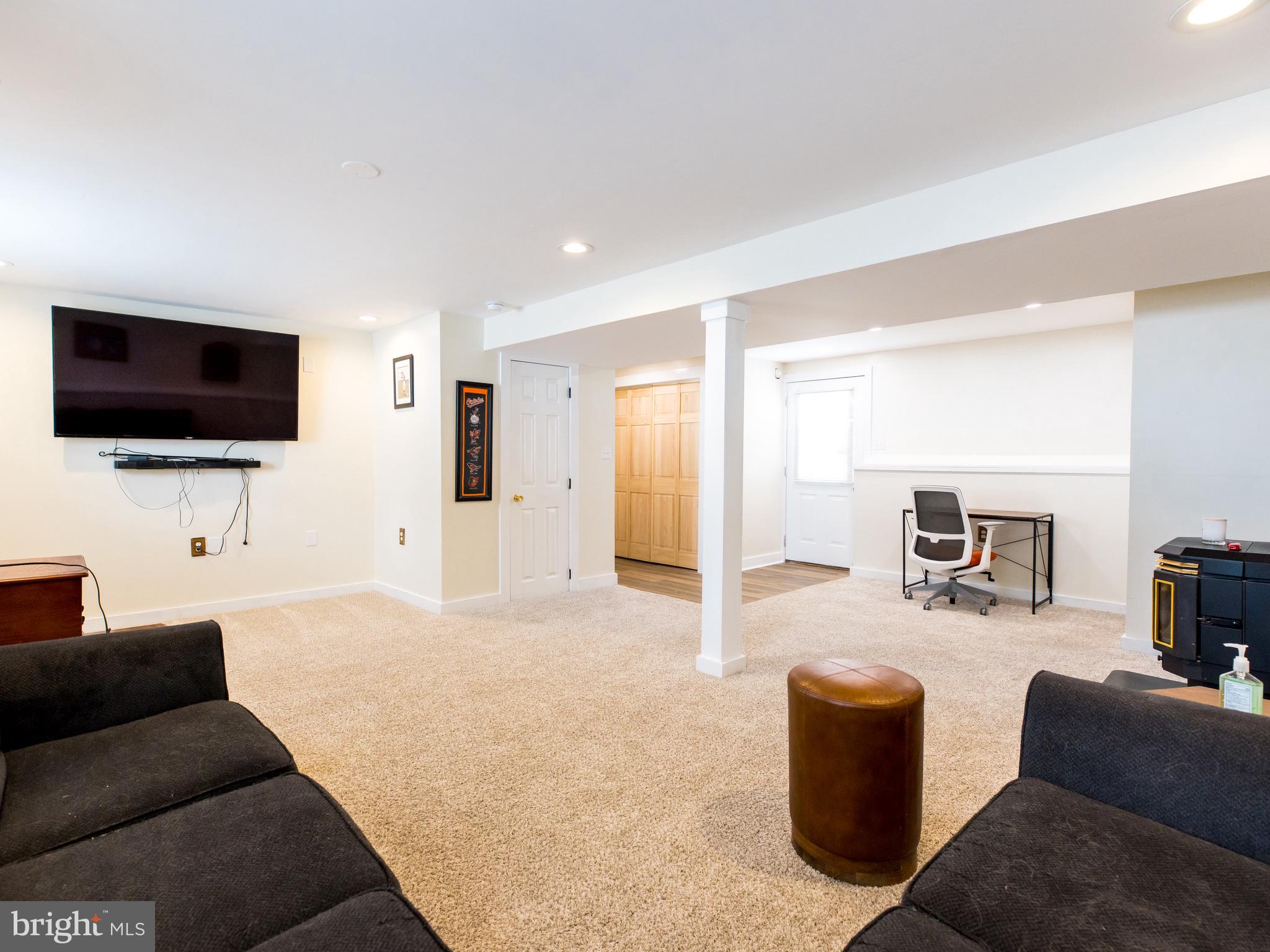 CHRISTMAS TREE PARK - Residential