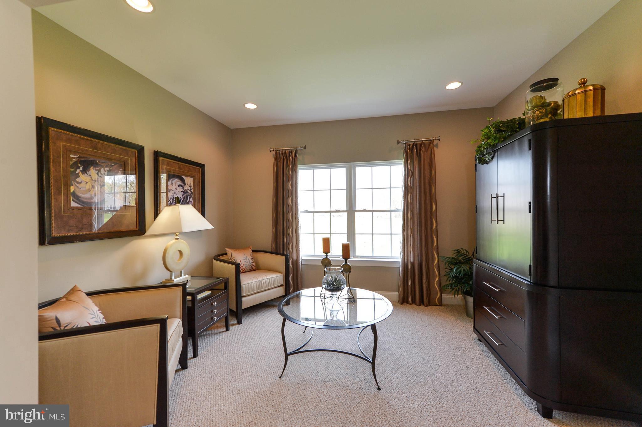 VILLAGE OF EASTRIDGE - Residential