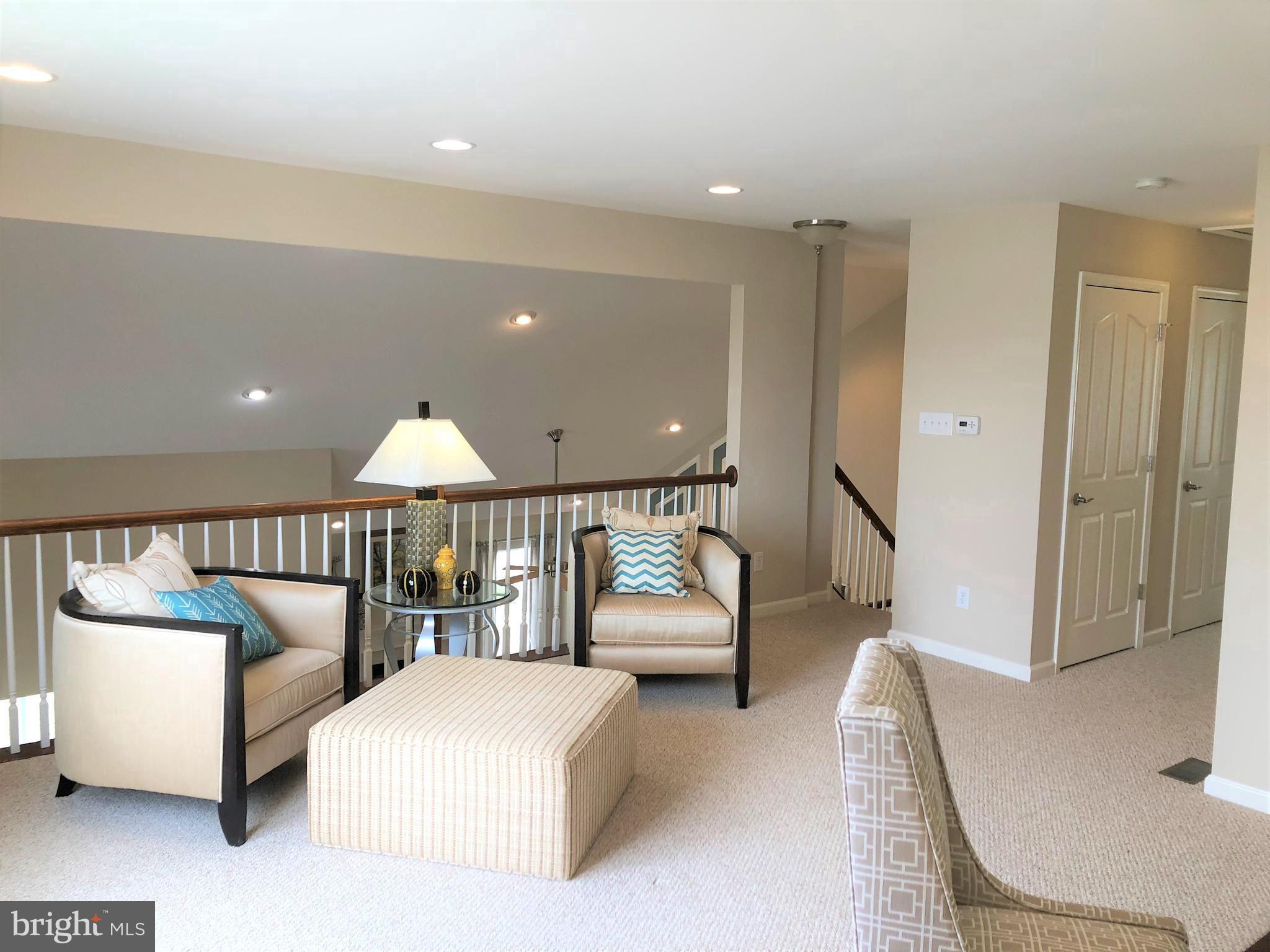 VILLAGE OF EASTRIDGE - Residential