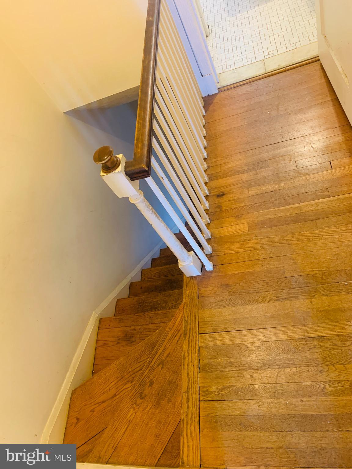 LAKEWOOD APARTMENTS - Residential