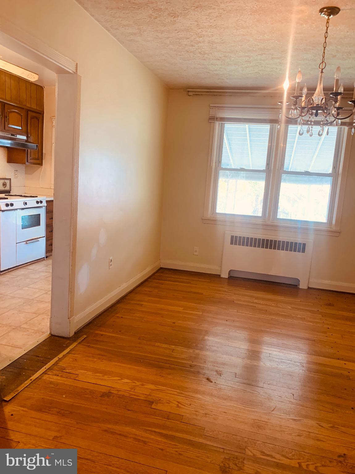 LAKEWOOD APARTMENTS - Residential