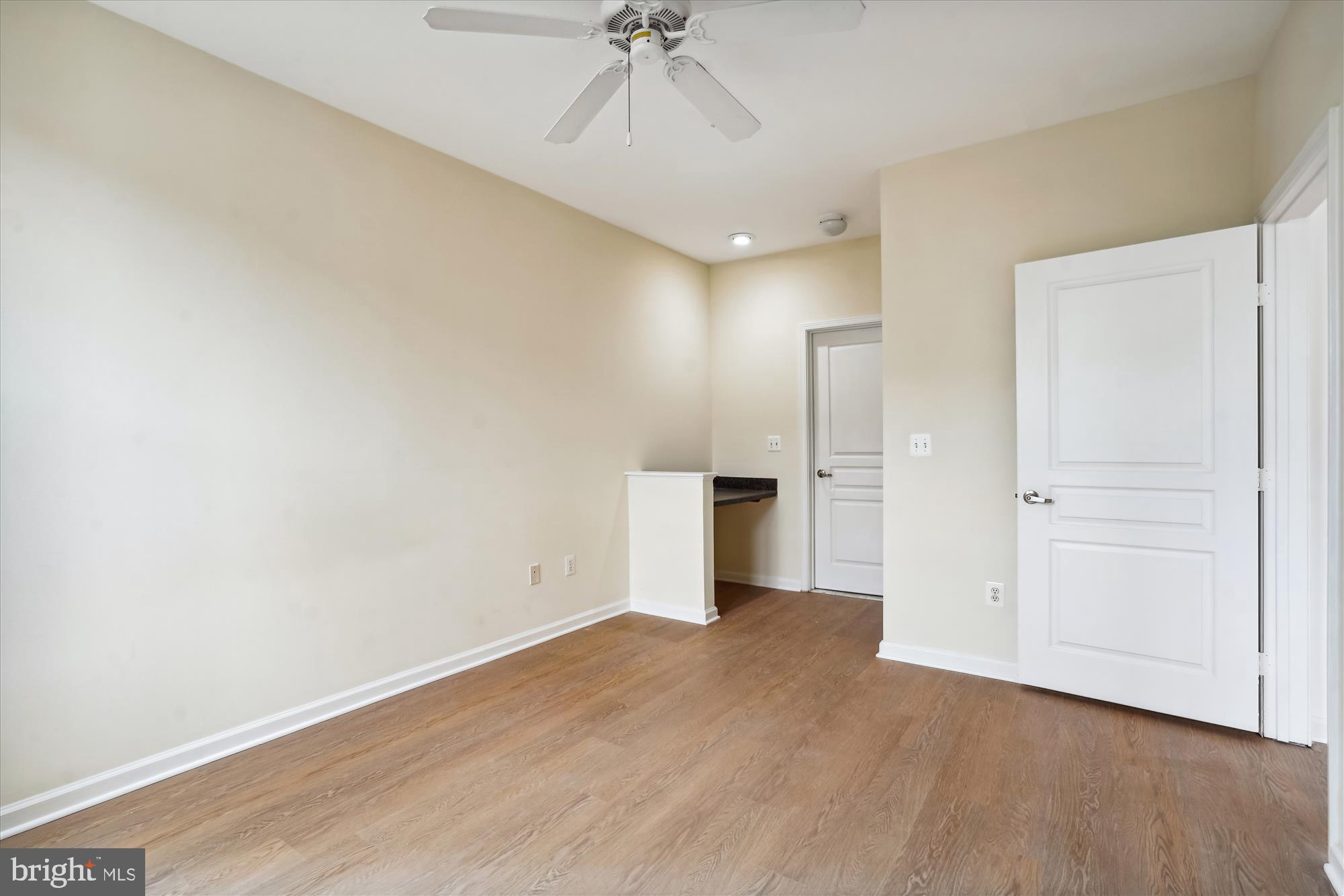 SAVOY AT RESTON TOWN CENTER - Residential Lease