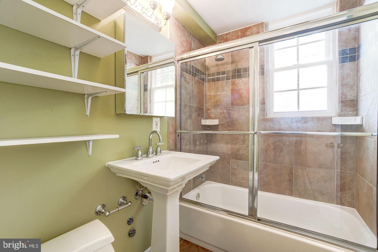 COLONIAL VILLAGE - Residential Lease