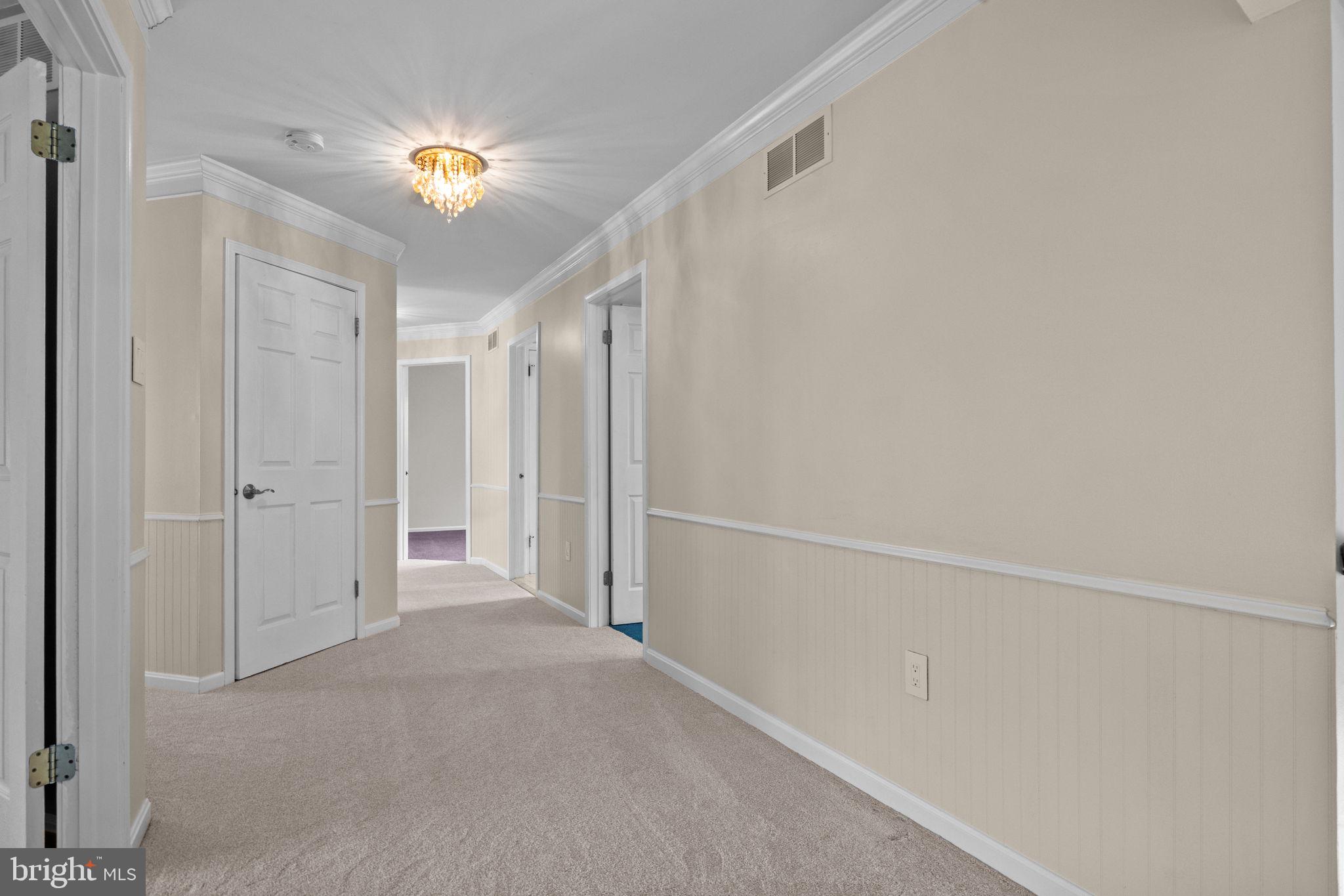 LONGSHORE ESTS - Residential