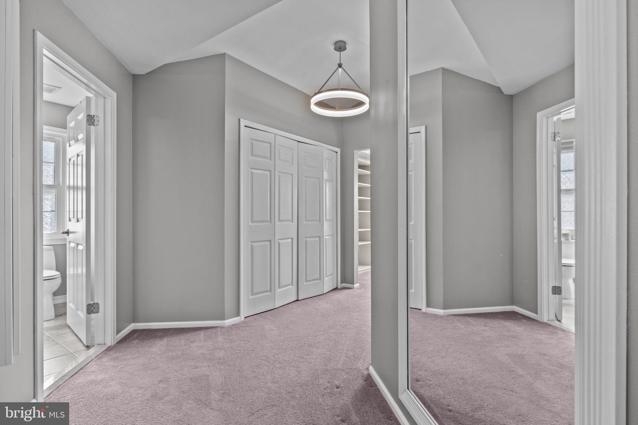 LONGSHORE ESTS - Residential