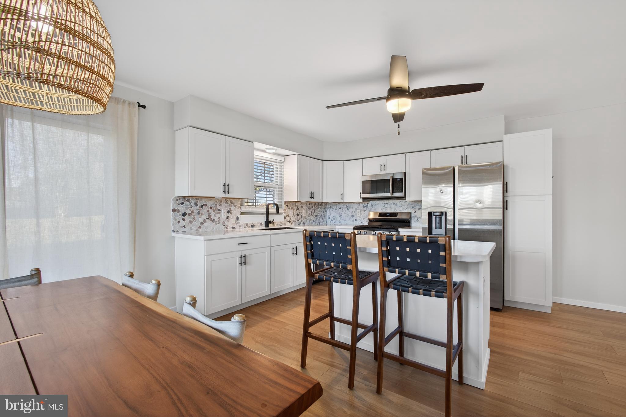 207 CHERRYWOOD COURT