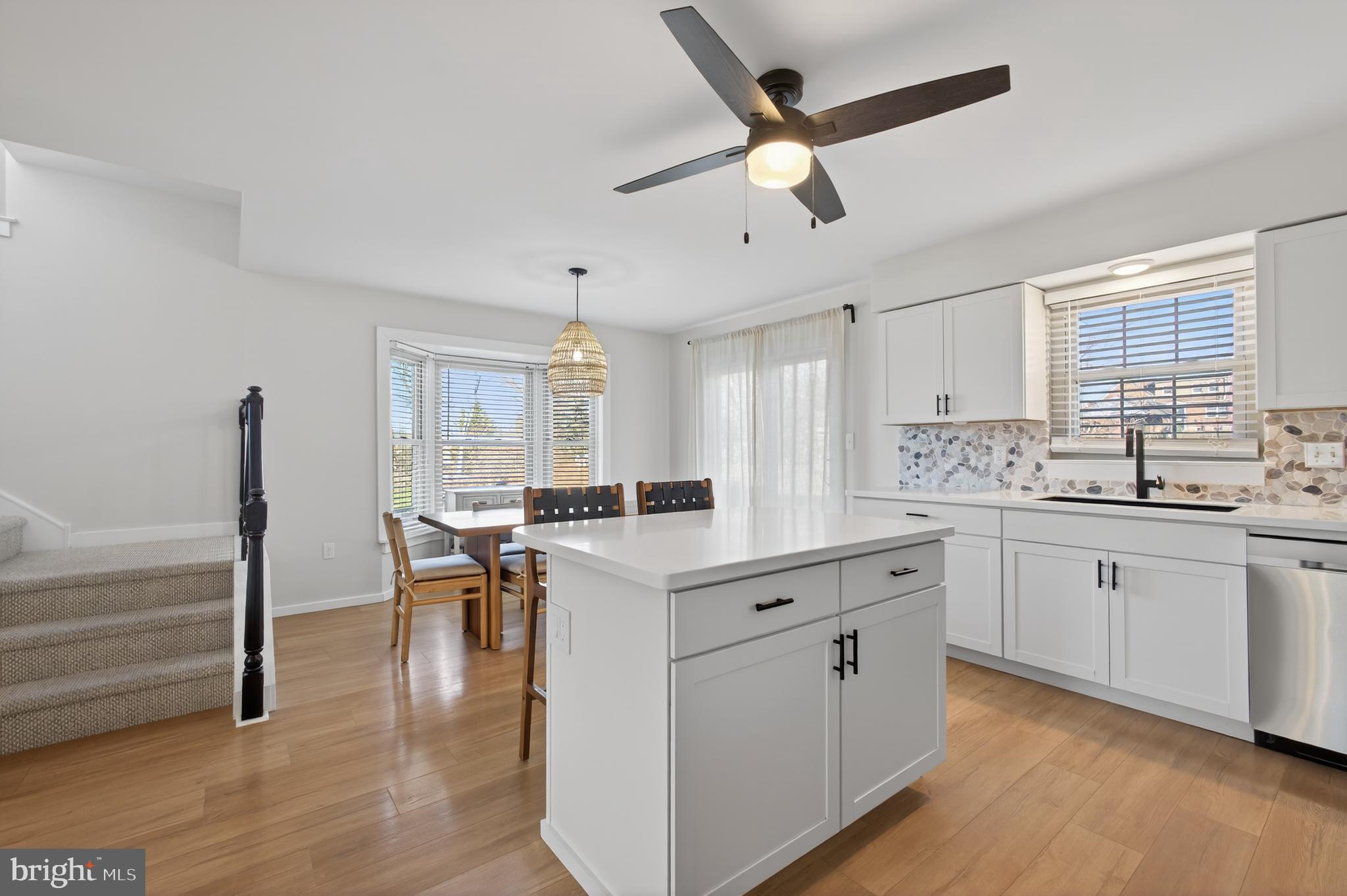 207 CHERRYWOOD COURT